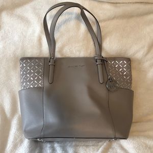 Micheal Kors purse and wallet